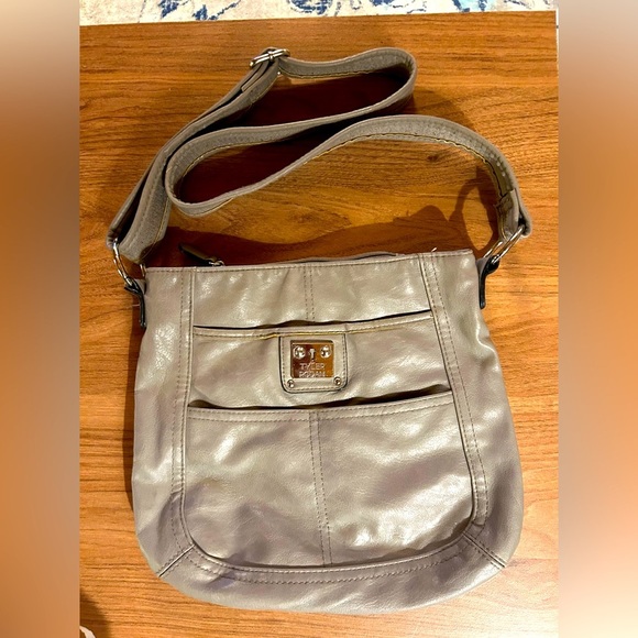 Tyler Rodan grey crossbody purse, adjustable strap, several pockets, travel bag - Picture 1 of 9